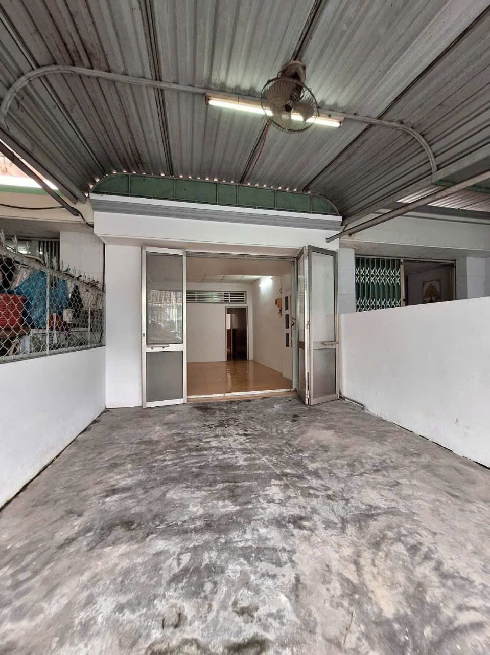 BÁN NHÀ MẶT TIỀN TRUNG TÂM P. CÁI RĂNG, GIÁ CHỈ 2 TỶ 850 TRIỆU