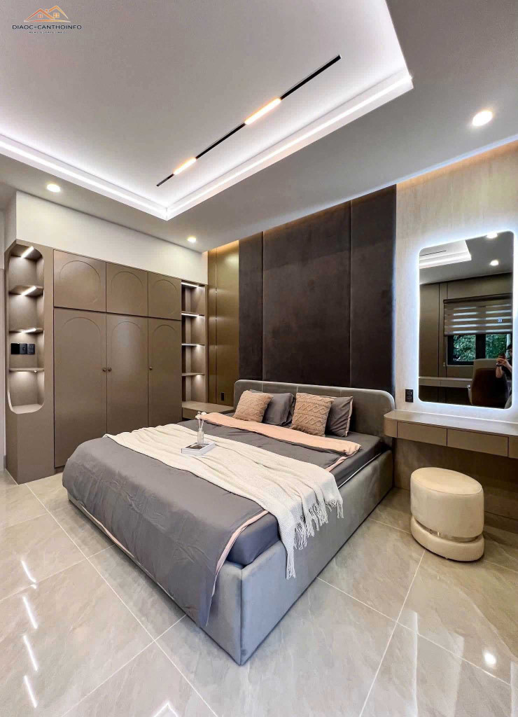Nhà 2 Lầu Xây Mới, D14 KDC Hồng Loan, Cái Răng, Cần Thơ